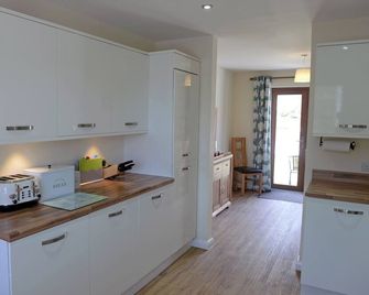 Coppins Park - Dog Friendly Peaceful Location - Newport - Cocina