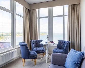 The Norbreck Hotel by Compass Hospitality - Scarborough - Bedroom