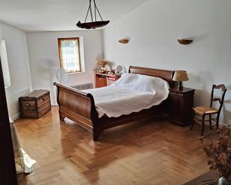 Maison spacieuse idéale pour vacances en famille - Montbrun-les-Bains - Schlafzimmer