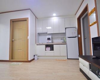 Osio Pension - Ciudad de Jeju - Cocina