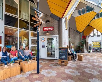 Stayokay Hostel Rotterdam - Rotterdam - Patio