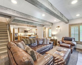 Cozy Sun Valley Townhome w/ Mountain Views! - Sun Valley - Sala de estar