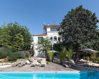 Box Art Hotel - La Torre - Collado Mediano - Pool