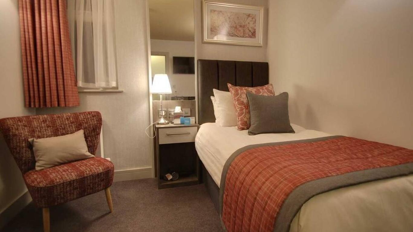 The Suffolk Hotel