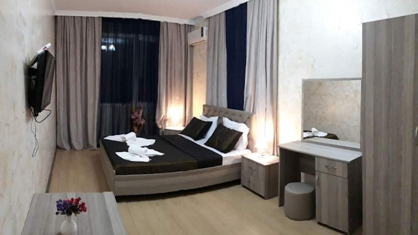 Penthouse Hotel