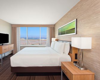 Holiday Inn Diamond Bar - Pomona By IHG - Diamond Bar - Bedroom
