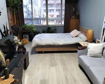 Backstage Party Hostel & Bar - Osaka - Bedroom