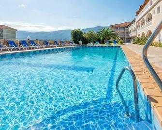 Dennis Studios - Zakynthos - Piscina