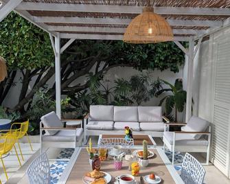Hôtel Mademoiselle - Antibes