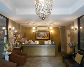 G2 Boutique Hotel - Chiang Mai - Front desk