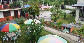 New Annapurna Guest House - Pokhara - Patio