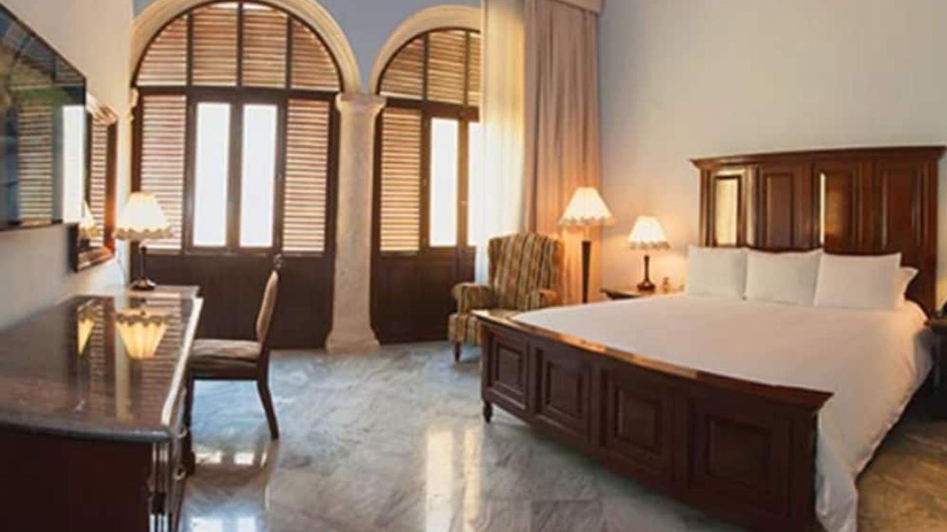 هوتل لوبيث كامبيتشي