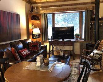 Highland Cottage Super Cute-Close to Everything in Lake Placid - Lake Placid - Salle à manger