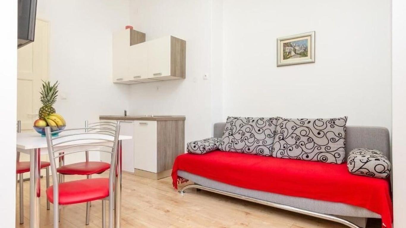Central Jardin Guest House Split
