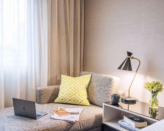 Crown Promenade Perth - Burswood - Bedroom
