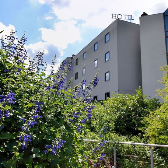 Brit Hotel Confort Rouen Centre image 1