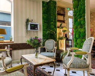 Hotel Romance Malesherbes by Patrick Hayat - París - Lounge