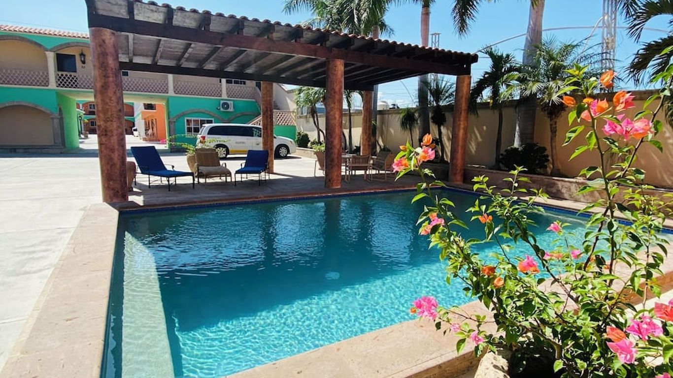 Cactus Inn Los Cabos