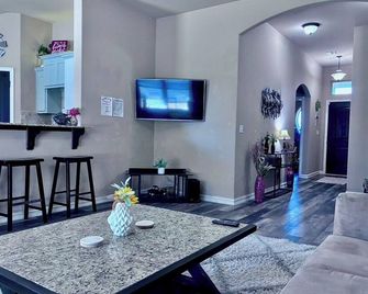 3 Bedroom- - Glenpool