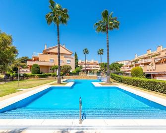 Jardines de Santa Maria Golf - Marbella - Bể bơi