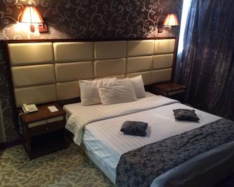 Imperial Suites Hotel - Manama - Habitación