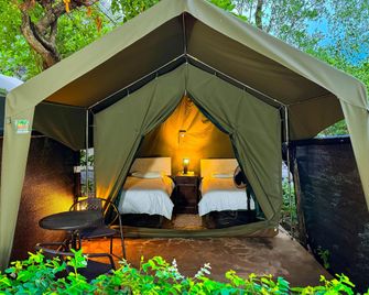 Victoria Falls Backpackers Lodge - Victoria Falls
