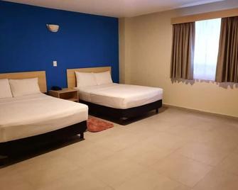 Chn Hotel Monterrey Santa Fe - Monterrey - Bedroom