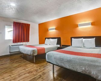 Motel 6 Clovis Nm - Clovis - Bedroom