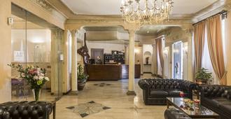 Hotel Villa Rosa - Rome - Hall d’entrée