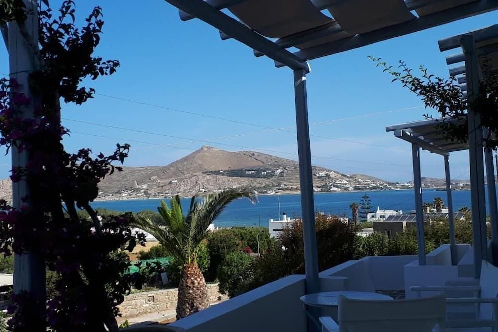 ماريو فيليدج - ناوسا - شرفة