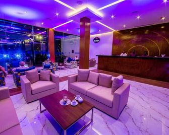 Club Waskaduwa Beach Resort & Spa - Wadduwa - Lounge