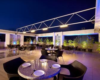 Bizz Tamanna Hotel - Hinjewadi - Restaurant