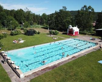 Åsens Vandrarhem Uvboet - Älvdalen - Piscina