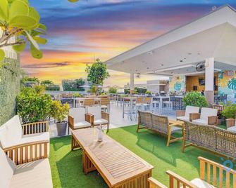 Costa Hollywood Beach - Hollywood - Uteplats
