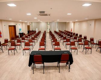 Green Hotéis - Cabo Frio - Meeting room