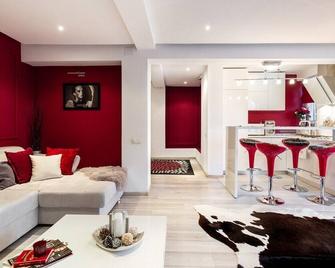 Qult - Old City Pearl - Bucarest - Sala de estar