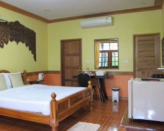 Phuendernthang Resort - Chaiya - Bedroom