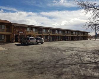 Split Mountain Motel - Vernal - Rakennus