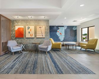 Holiday Inn Express & Suites Peru - Lasalle Area By IHG - Peru - Lobby