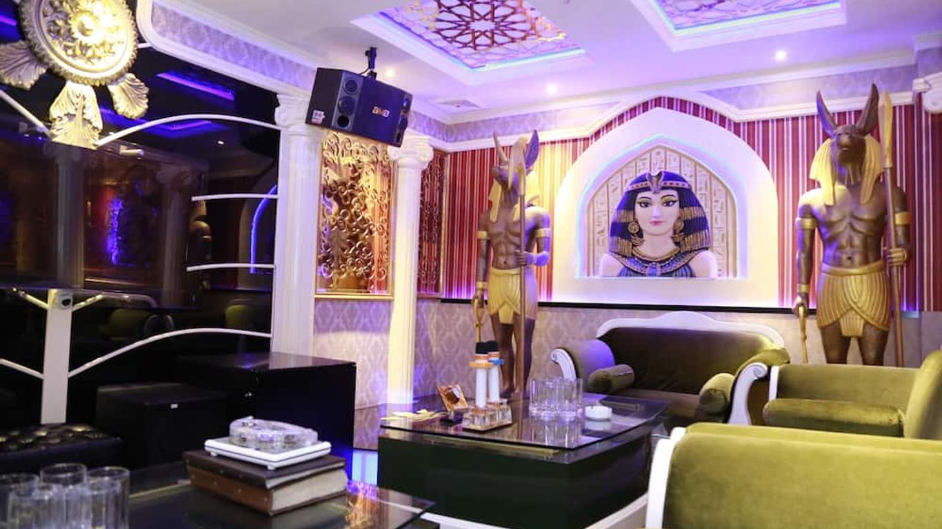 Hoang Trieu Hotel