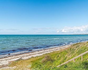Beautiful Home In Slagelse With Kitchen - Slagelse - Strand