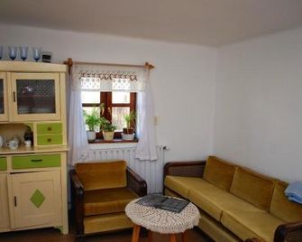 게스트 하우스 세인트 마리아 - 니르바토 - 거실