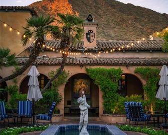 Royal Palms Resort and Spa - פיניקס - בניין