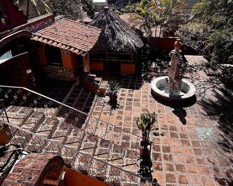 Hotel Rancho Escondito - Пуерто Ескондідо - Патіо