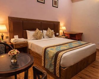 Hotel Stiltstay - Greater Noida