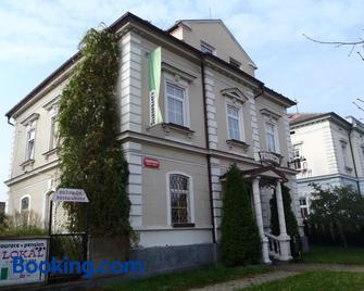 Pension Kulna - Chomutov - Edificio