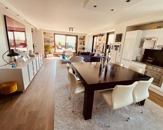 Eiffel Tour Luxury Penthouse Vue With Ac - Suresnes - Comedor