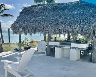 Island Home with Beautiful View, Private Pool and 60 ft Dock/ Generator - Green Turtle Cay - Patio