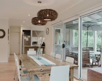 Beachcomber - Queenscliff - Dining room