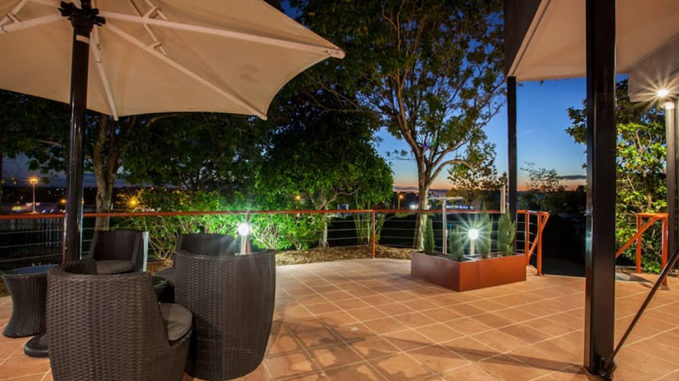 Springwood Motor Inn